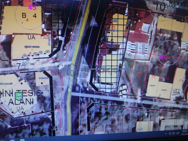 Fırsat Şehir Merk.müstakil Ev İsteyenlere 282 M2 4kat İmar Arsa 3