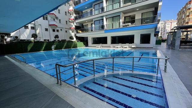 Alanya Mahmutlar'da Denize Sıfır Sitede 2+1 Eşyalı Daire 5