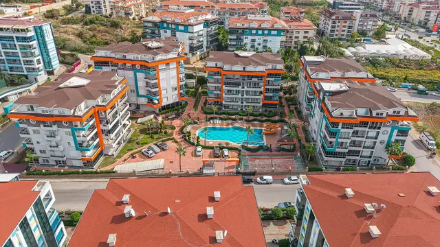 Alanya Kestel'de Sahile 200 M Mesafede Şık Tasarımlı Daire 1