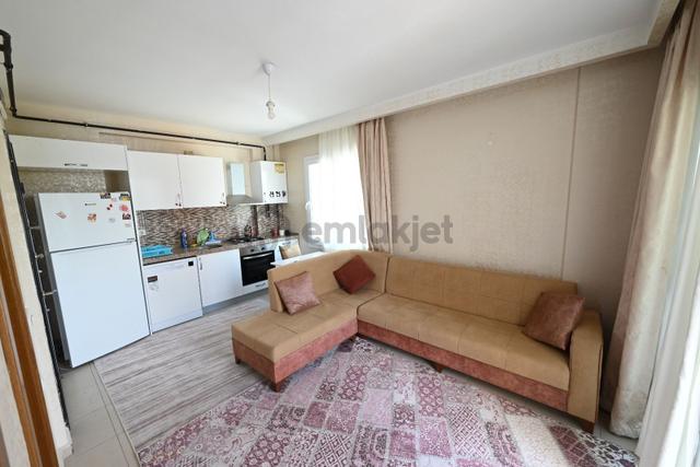Üstünkent'ten 34. Cadde Üzerinde Satılık Full Eşyalı 1+1 Daire 4
