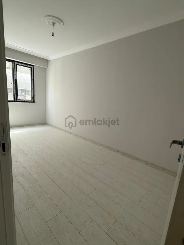 Sahibinden Sitede Kiralık - Sultanbeyli Orhangazi'de - Sıfır 2+1 3