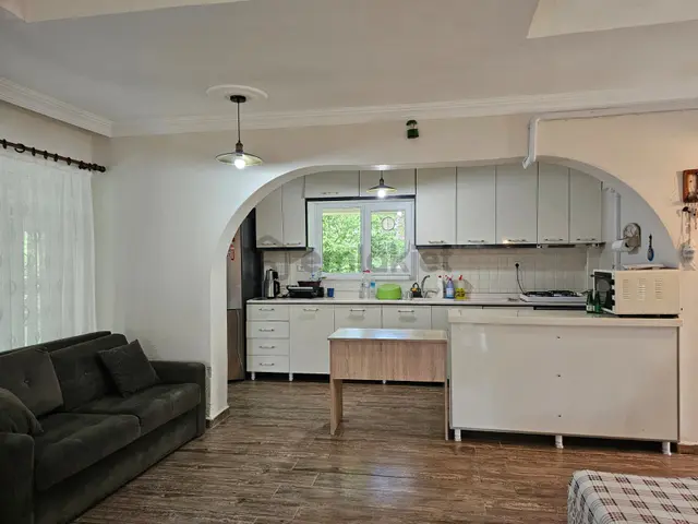 Burhaniye'de Plaja Sıfır Sitede Satılık Müstakil Villa 5