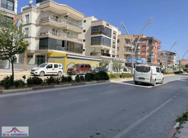 Real'den 100 M2 Kiralık Dükkan 2