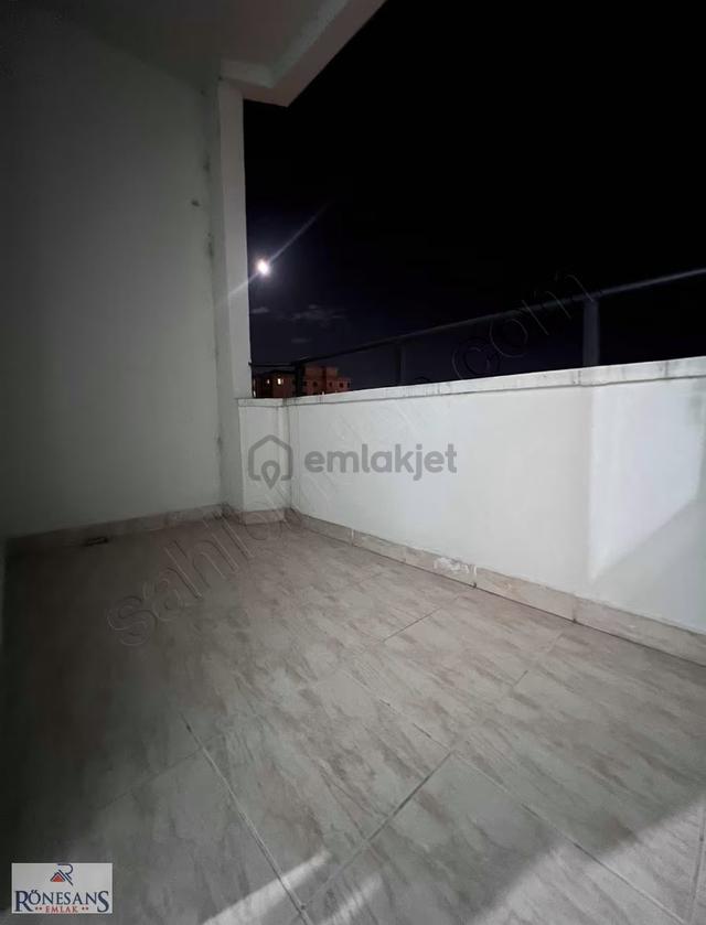 Rönesans Emlak'tan Yenimahallede Çok Geniş Ful Kredili 3+1 Daire 4