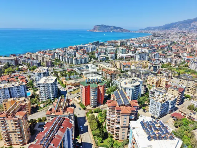 Alanya Tosmur'da Satılık İkametgaha Uygun 4+1 Dubleks Manzaralı 1