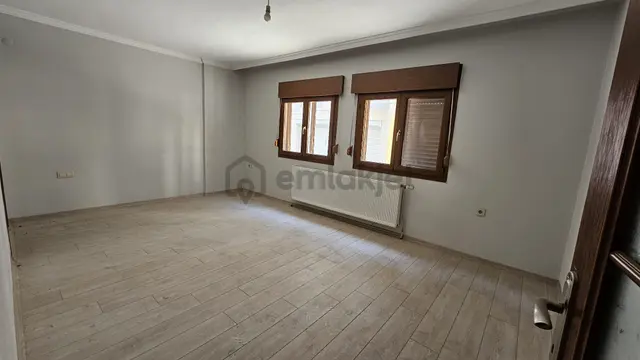 Yuvam Gayrimenkul'den Kiralık Salihli Namık Kemal Mah. 4+1 Daire 3