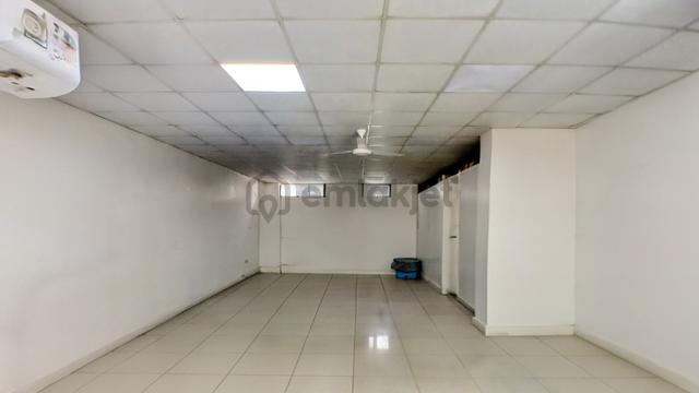 Cumhuriyet'te Muhteşem Konumda 72 M² Depolu (depo:65 M²) Dükkan 3