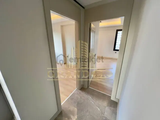 Mezitli Deniz Mah.2+1 Kiralık Daire Havuzlu Bahçeli 4