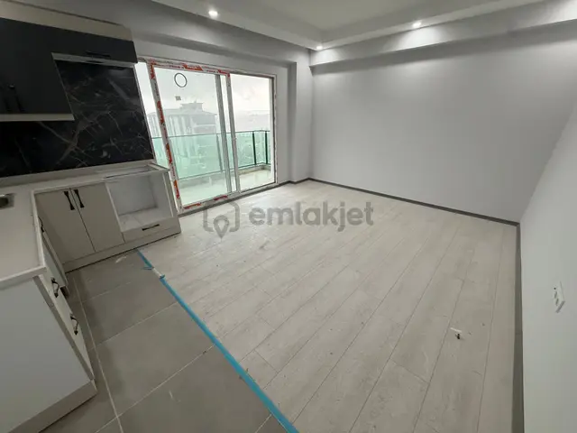 Delux'den Soğancılar Cd. Yakın Deniz Manzaralı Kiralık Sıfır 2+1 4