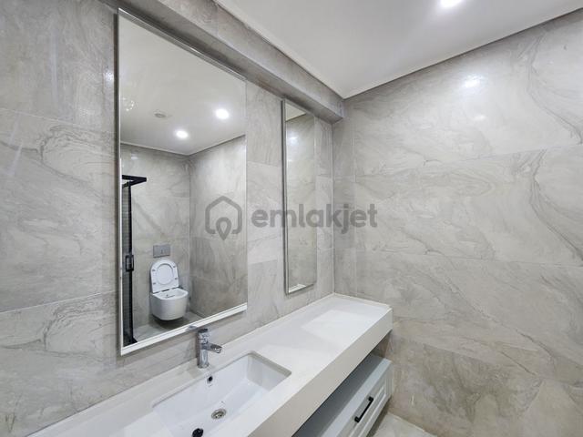 Kültür'de 205m2, Otoparklı, Giyinme Ve Çamaşır Odalı 3+1'ler 2