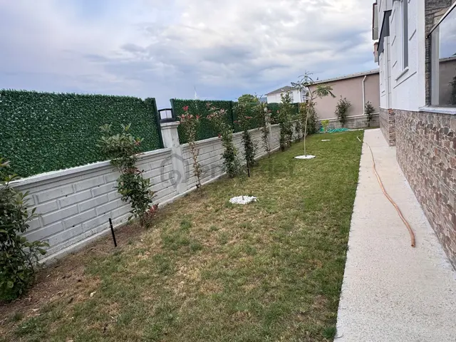 Dalaman Hürriyet'te Sıfır 1+1 Havuzlu Sitede Bahçe Katı Daire, Doğa Ve Şehir Manzaralı. 5