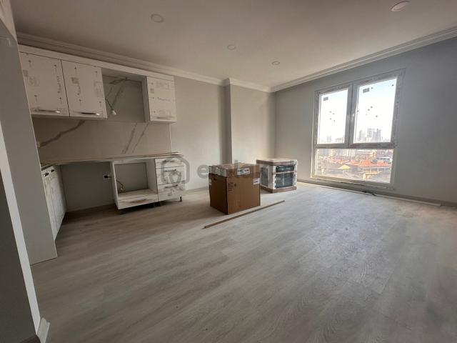 Ümraniye Metronom' Da Satılık 55m2 Net 1+1 Daire 2