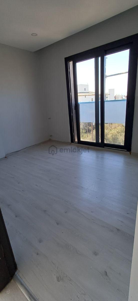 Önü Açık Ferak Kiralık 1+1 Daire 3
