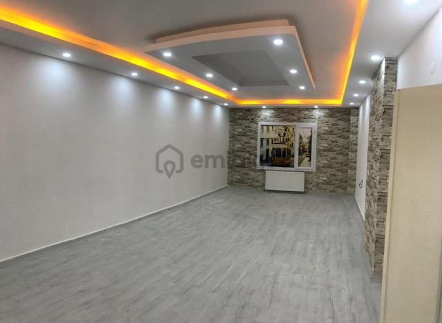 Barak Emlak'tan Ana Cadde Üzeri Satılık 1+1 Ofis 4