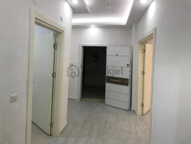 Barak Emlak'tan Ana Cadde Üzeri Satılık 1+1 Ofis 2