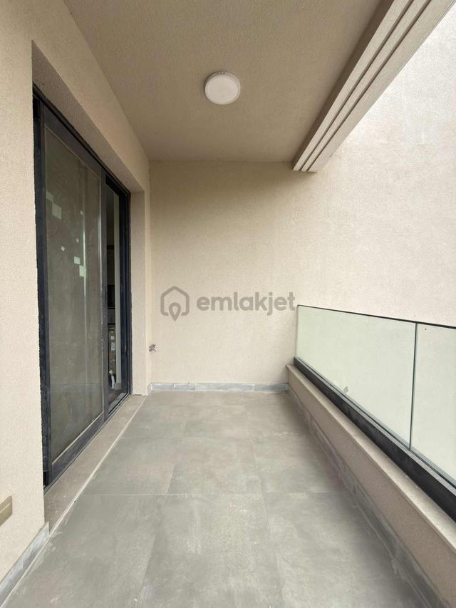 Nova'dan Mirnas Bahçeşehir Sitesi'nde 1+1 Kiralık Daire 2