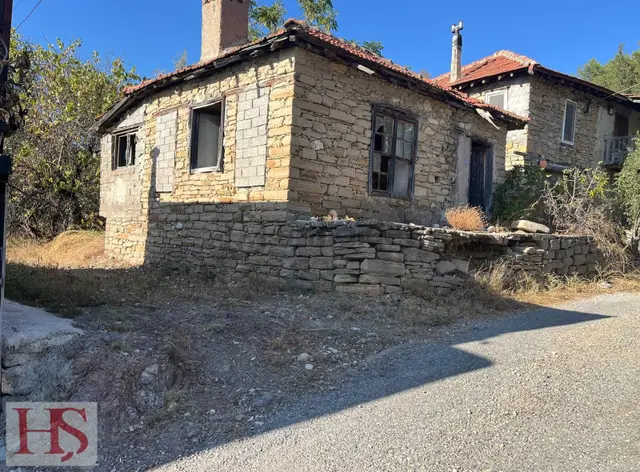 Bereket Mah Denize Araç İle 5 Dk Mesafede Satılık Taş Ev Tektapu 4