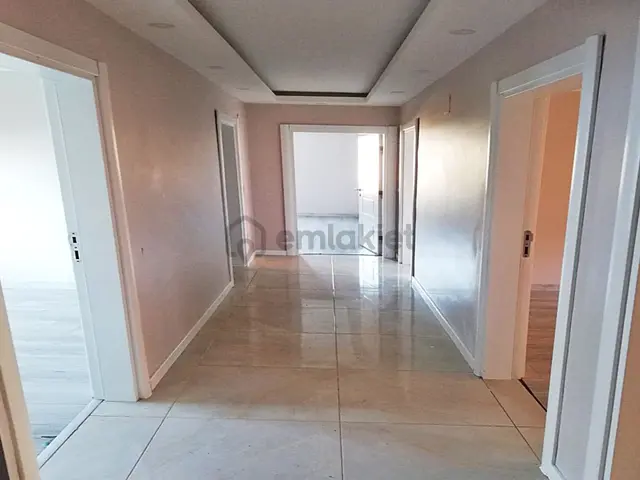 Cadde34 Yapı'dan Silivri'de Merkezi Konum Kat Mülkiyetli Ebeveyn Banyolu Balkonlu Yüksek Giriş 3+1 1