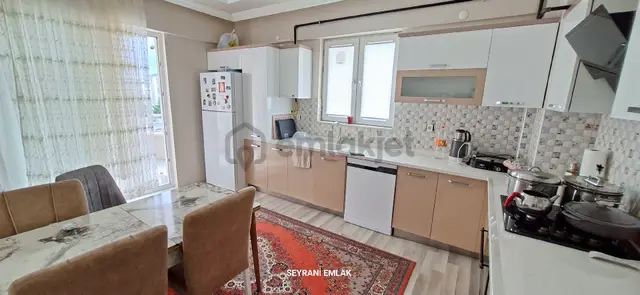 Develi Reşadiye Mahallesi Ana Cadde Üzerinde Satlık Çok Geniş 3+1 Daire 5