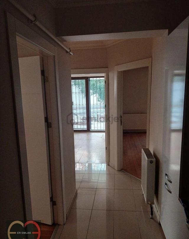 Bahçelievler Yeni Binada Geniş Teraslı 2+1 Daire 4
