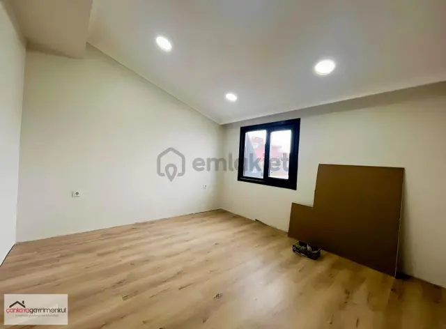 Tevfikbey'de Emsallerinden Büyük 2+1 Sıfır Son Kat Daire!! 2
