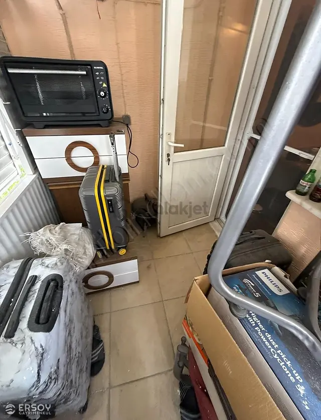 Satılık 75.yıl Mh 2+1 K.mutfak Karanlıksız Fırsat Daire 3