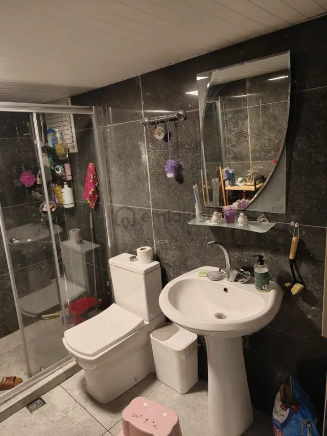 Adana Güzelyalıda Çukurova Devlet Hastanesine Yakın Konumda Eşyalı 3+1 Kiralık Fırsat Daire 2