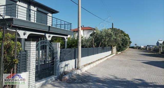 Seferihisar Cumhuriyet Mahallesi Denize 50 Metre Bahçeli Villa 5