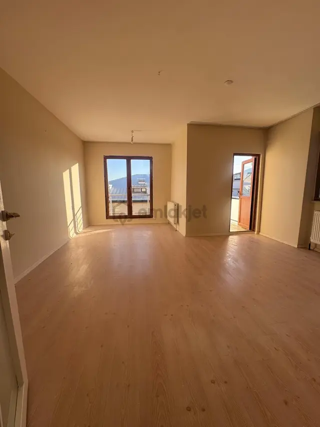 Arnavutköy Karlıbayır Da Belediye Karşısı Kiralık Dubleks Daire 3