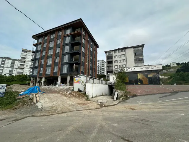 Trabzon'da Satılık 1+1 Daire (yüzde 60 Peşin + 5 Taksit) 3