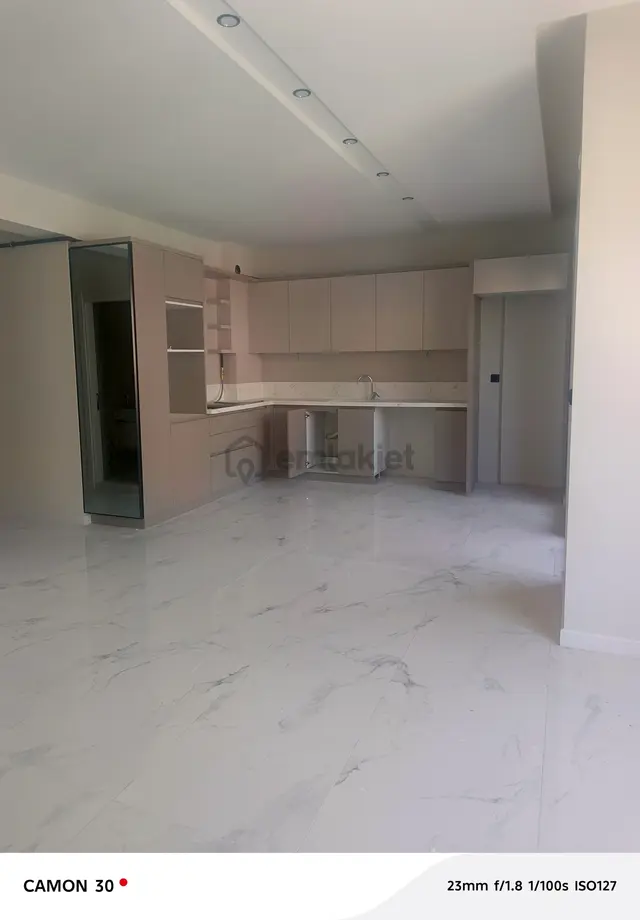 Hacılar Meydanı Kiralık Lüx 3+0 Daire 2