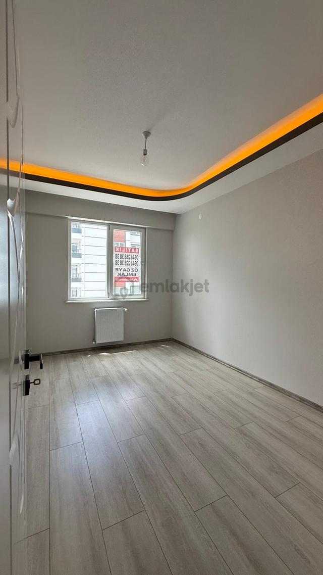 Öz Gaye Emlaktan Develi M.asım Köksal Mahallesinde Satılık 4+1 Daire 3