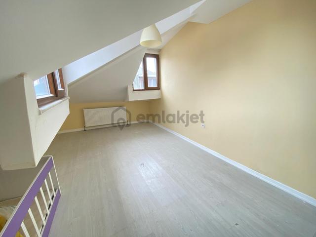Arnavutköy Huzur Sitesinde Geniş Teraslı 1+1 Kiralık
