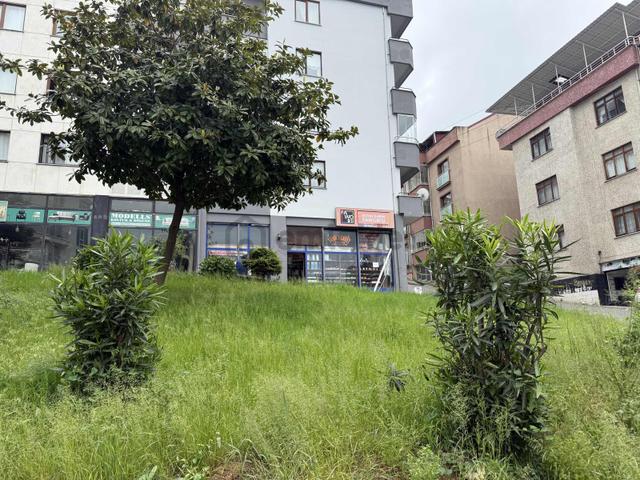 Vıp Gayrimenkul Karşıyaka'da Satılık 55m2 Satılık Dükkan 5