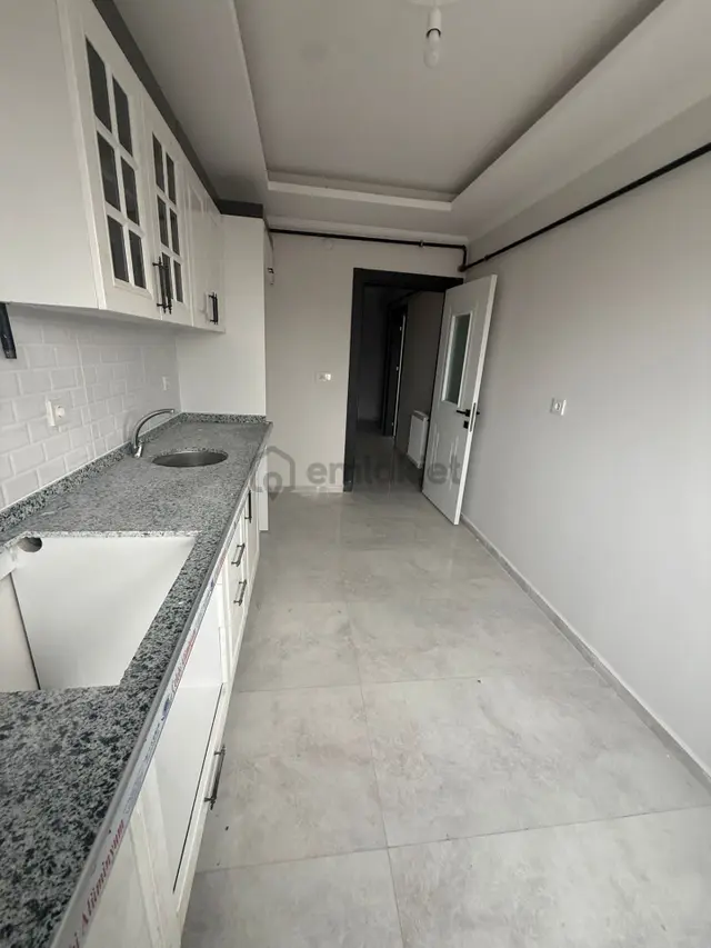 Saruhan Mahallesi Satılık ✅2+1 90m2 M2 5 Katlının 3 Katı ❇️sıfır Full Özelikli Petek Kombili 2