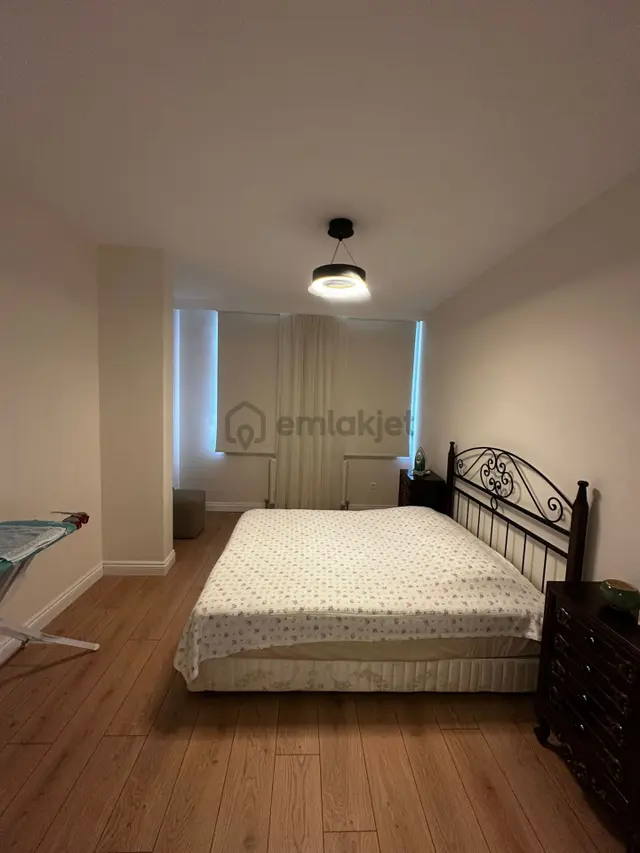 Heybeliadada Bahçeli Müstakil Aile Binasında Eşyalı 3+1 Kiralık 5