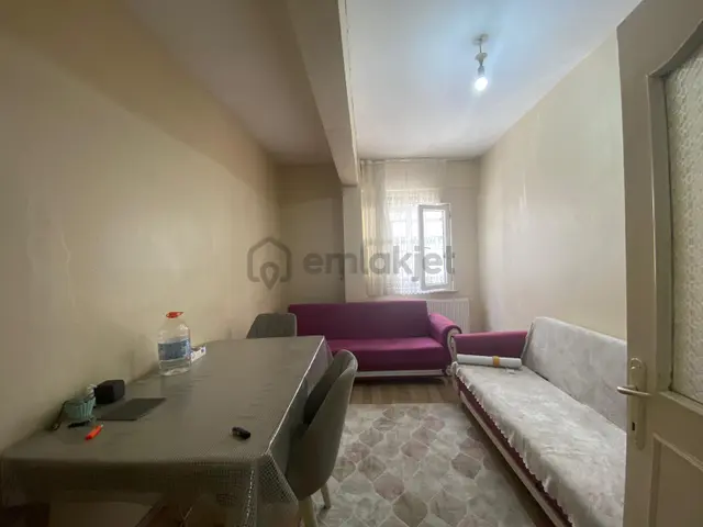Esenler Davutpaşa Atatürk Caddesinde 2+1/80m2/yüksek Giriş Satılık Da,re 3