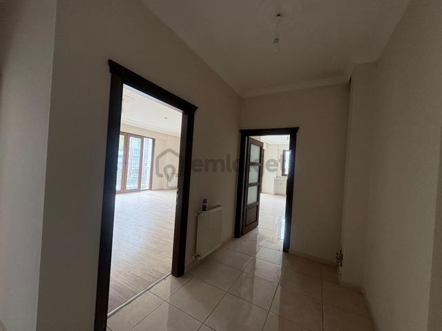 Trabzon Safir Sitesinde Satılık 4+1 Daire 4
