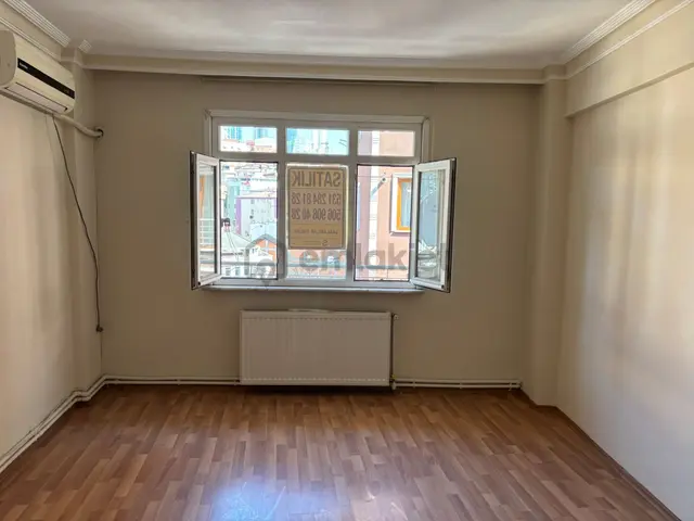 Gülbağ Yenidere Sokak / Kiralık 3+1 / 35.000 Tl 2
