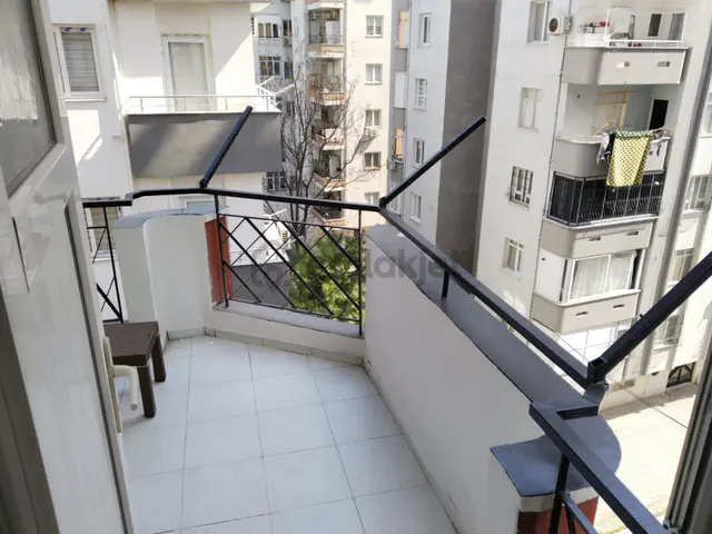 Adana Çukurovada Beyazevlerde İller Bankası Çivarında Eşyalı 1+1 Kiralık Fırsat Daire 3