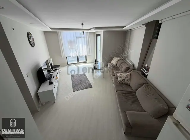 Demirbaş Gayrimenkulden Üni.böl. Satılık Eşyalı 2+1 Daire 4