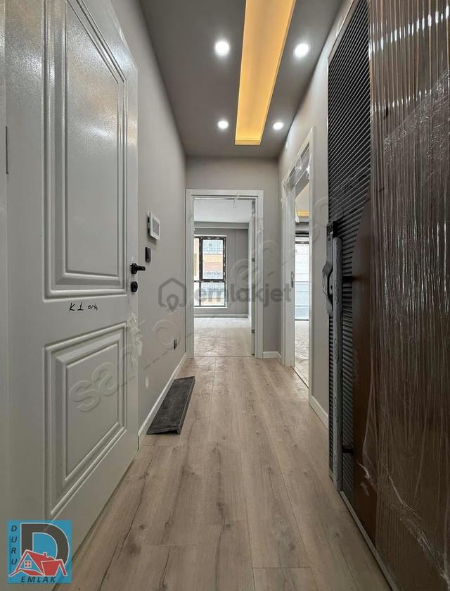 Parmak İzi Girişli Modern 1+1 Şehrin Merkezin De 4