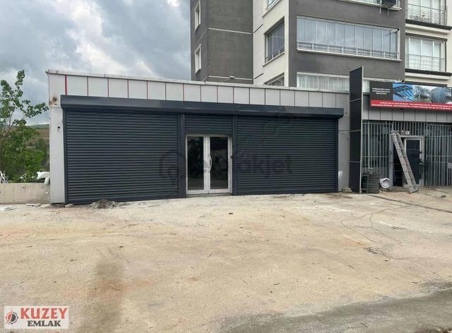 Kuzey Emlaktan 130 M2 Kiralık Dükkkan 5