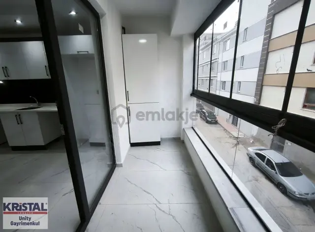 Emekte Satılık Sıfır 3+1 Arakat Daire 2