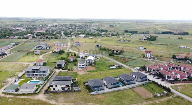 Kavaklı Merkezde 535 Metrekare İmarlı Arsa Villa Bölgesi 3