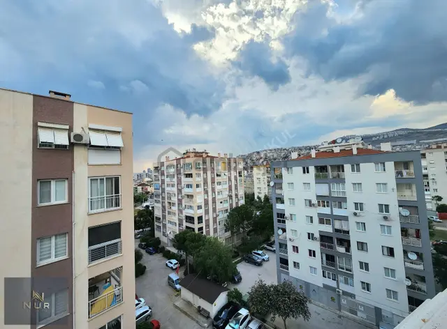 Bayraklı Adalet Mah. Site İçi 3+1 Komple Bakımlı Daire 4
