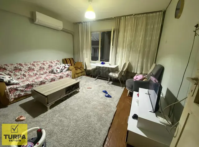 Karabağlarda Zeyni Hanım Ortaokulu Yakını 2+1 Satılık Daire Karabağlarda Zeyni Hanım Ortaokulu Yakını 2+1 Satılık Daire