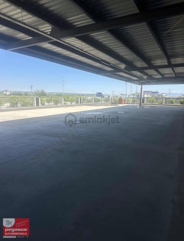 Pegasus'tan Yüreğirde Anayol Üzerinde Kiralık İşyeri 5