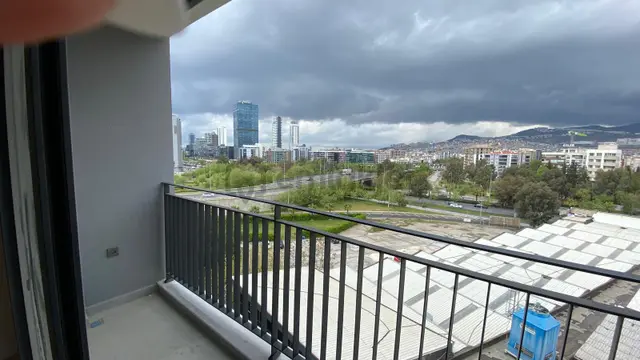 Bornova Kılıçoğlı Koşay Rezidansta-eşyalı-manzaralı-kiralık 1+1 3