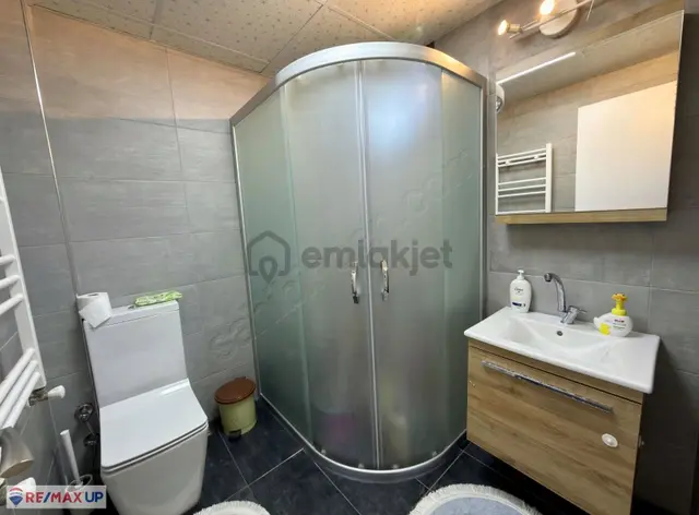 Gaziemir Beyazevlerde Geniş Metrekareli Ve Prestijli 4+2 Villa 3